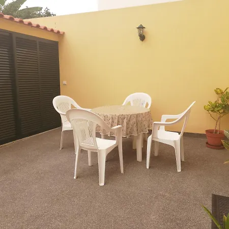 Maison De L' Epicier